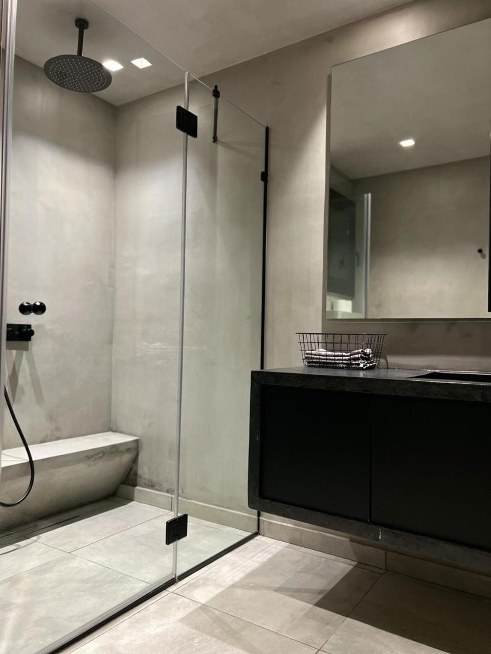 Casagold Glyfada Luxury Apartment Near The Sea Atene Esterno foto